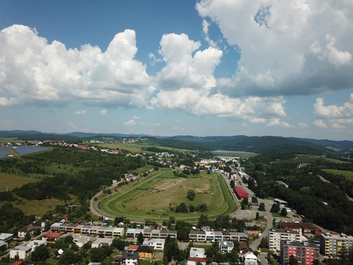 Retro vila , ubytování jen pro české občany Slušovice Exterior foto